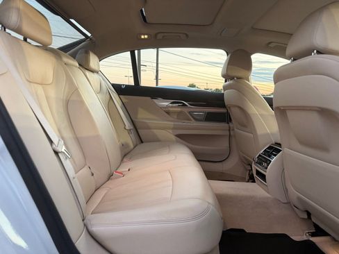 Used 2016 BMW 740i RWD image 31