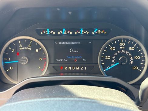 Used 2015 Ford F150 XLT w/ Equipment Group 302A Luxury image 21