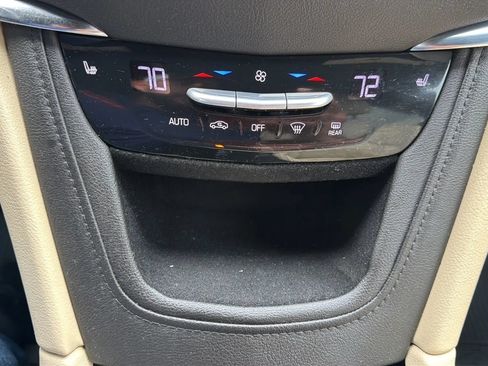 Used 2018 Cadillac XT5 Luxury w/ Driver Awareness Package AWD/4WD image 19