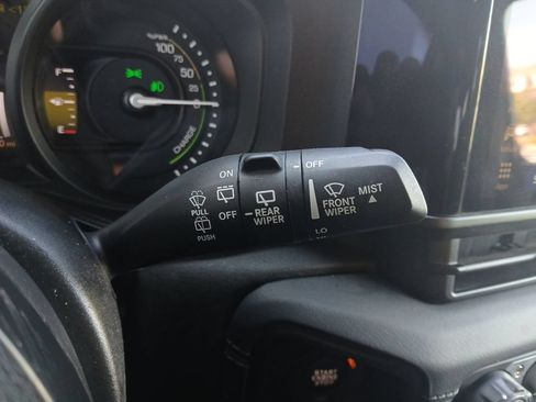 Used 2024 Jeep Wrangler Unlimited Rubicon 4xe AWD/4WD image 7