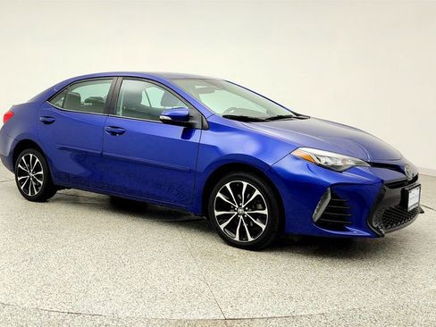 Used 2017 Toyota Corolla SE w/ Body Protection Package FWD image 3