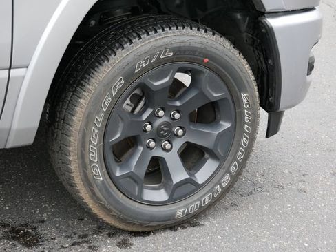 Used 2025 RAM 1500 Big Horn AWD/4WD image 12