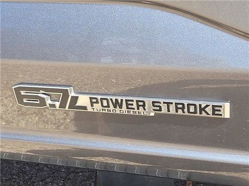 Used 2023 Ford F250 XLT w/ XLT Premium Package image 8