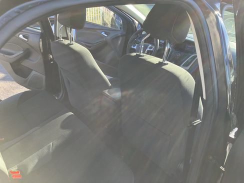 Used 2012 Ford Focus SE image 28