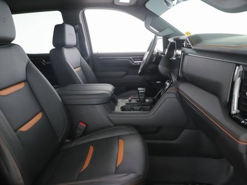 Used 2025 GMC Sierra 1500 AT4 w/ AT4 Preferred Package image 33