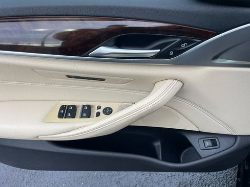 Used 2019 BMW 540i xDrive w/ Convenience Package image 13