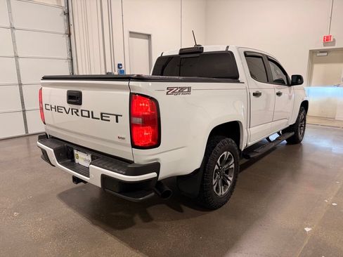 Used 2022 Chevrolet Colorado Z71 AWD/4WD image 5