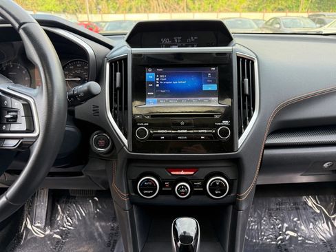 Used 2021 Subaru Crosstrek 2.0i Premium w/ Moonroof Package image 21