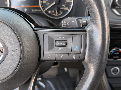 Used 2021 Nissan Rogue SL image 22