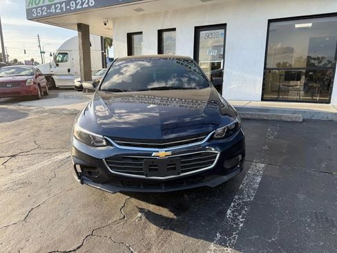Used 2018 Chevrolet Malibu LS image 2
