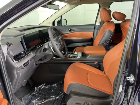 New 2026 Kia Carnival EX image 15