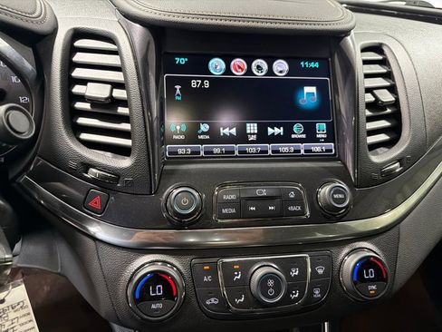 Used 2016 Chevrolet Impala LT FWD image 27