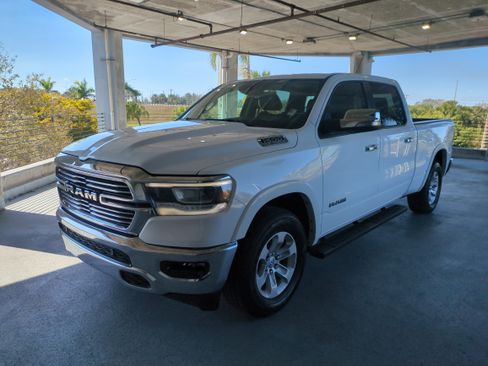Certified 2022 RAM 1500 Laramie image 9