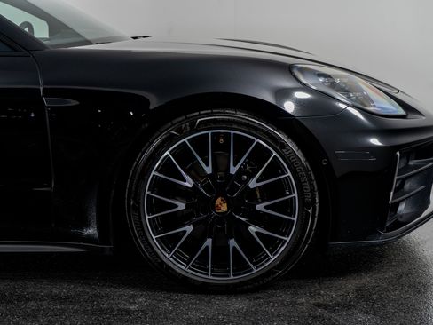 Used 2025 Porsche Panamera 4 image 6
