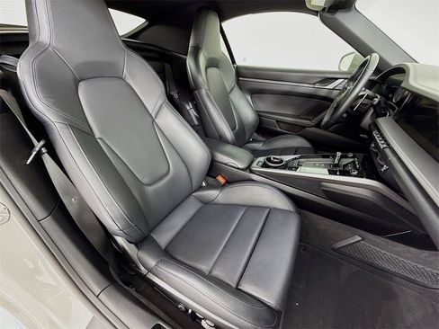 Used 2024 Porsche 911 Carrera S image 28