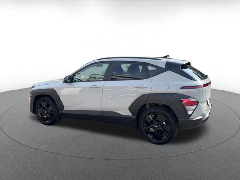 Used 2026 Hyundai Kona SEL Sport FWD image 9