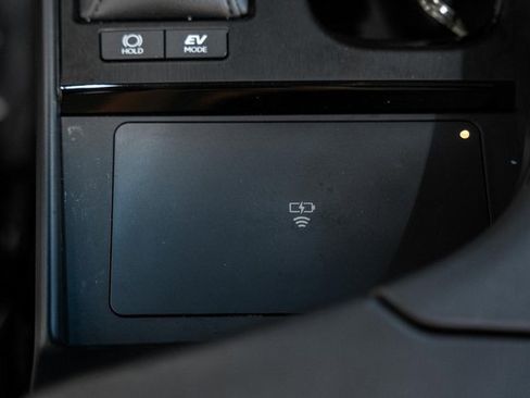 Used 2023 Lexus ES 300h w/ Luxury Package image 23