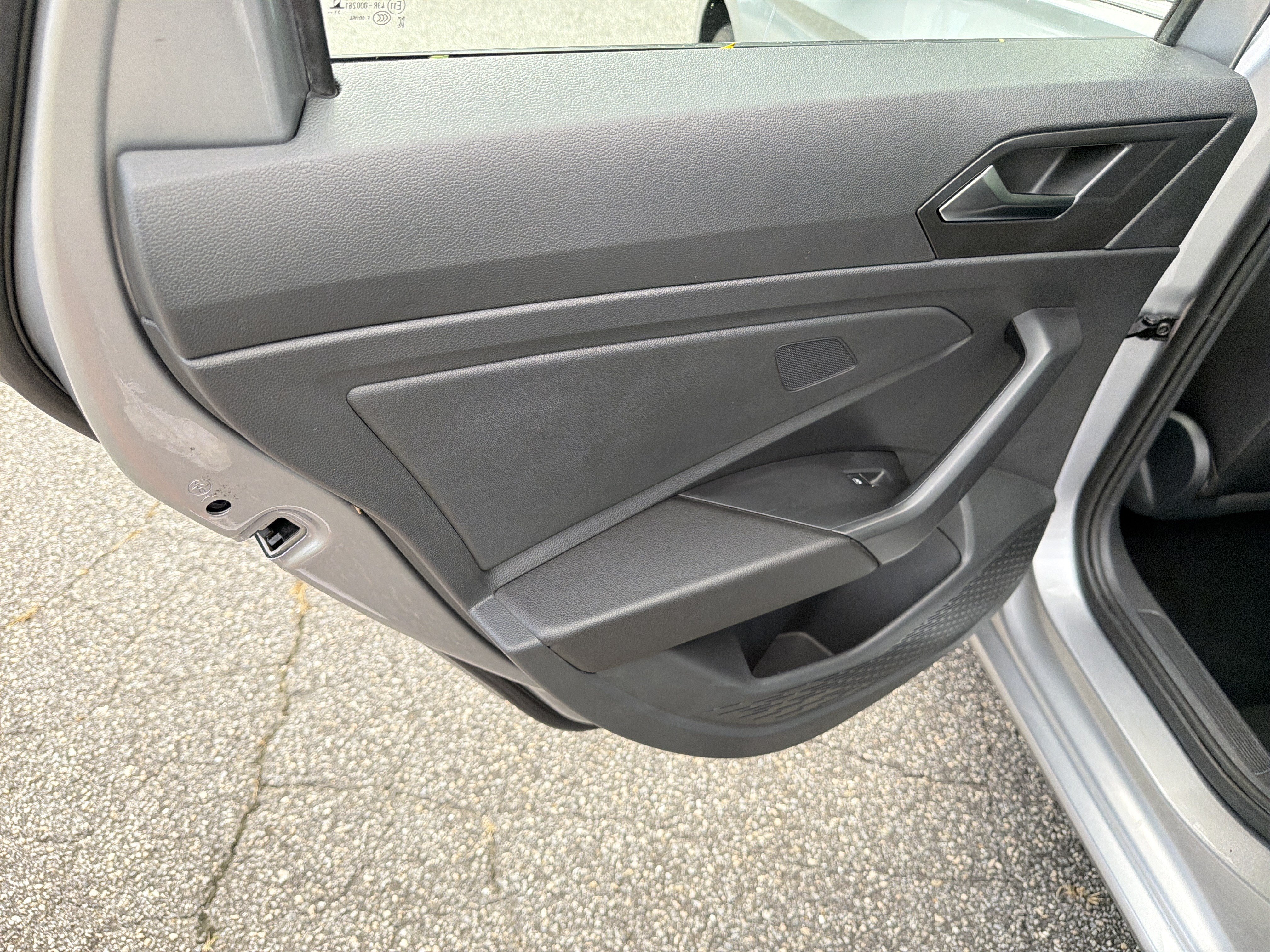 Used 2024 Volkswagen Jetta SE FWD image 21