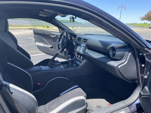 Used 2025 Subaru BRZ Limited RWD image 28