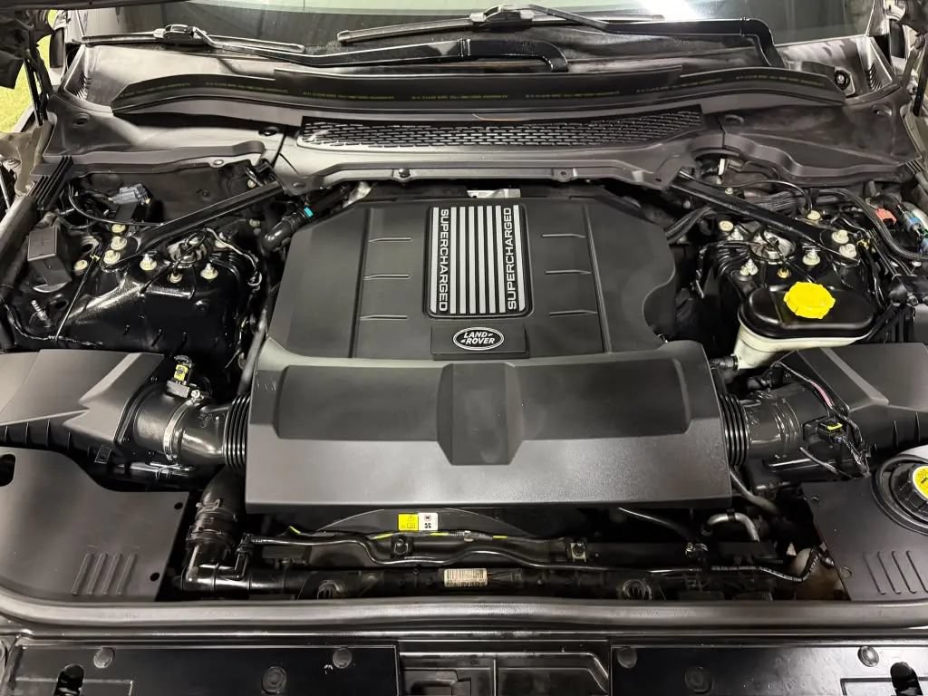 Used 2014 Land Rover Range Rover Supercharged AWD/4WD image 27