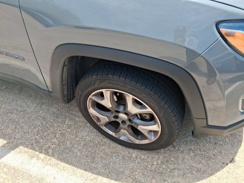 Used 2019 Jeep Compass Limited AWD/4WD image 9