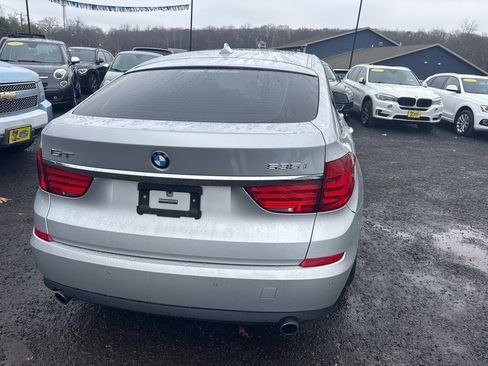 Used 2011 BMW 535i xDrive image 8