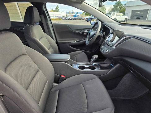 Used 2023 Chevrolet Malibu LT FWD image 11