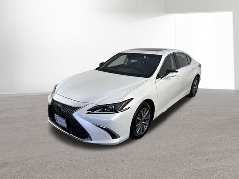 Used 2021 Lexus ES 300h w/ Premium Package image 26