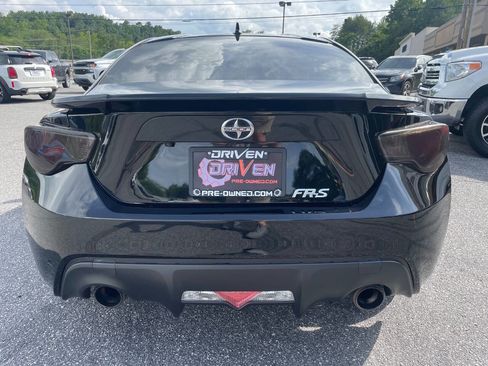 Used 2016 Scion FR-S RWD image 9