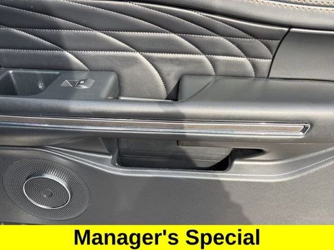 Used 2023 Ford Expedition Max Platinum AWD/4WD image 41