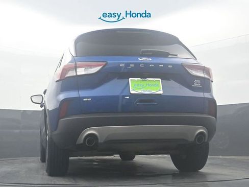 Used 2022 Ford Escape SE image 32