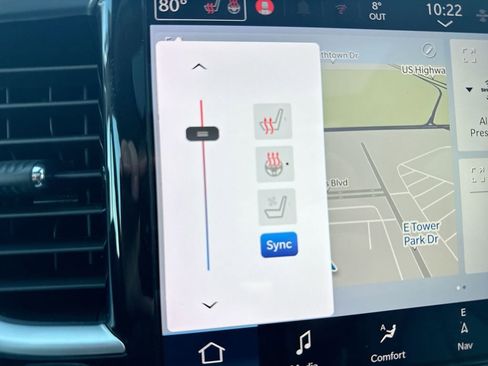 Used 2024 Chrysler Pacifica Limited image 39