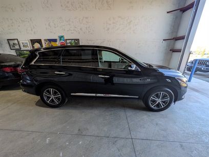 Used 2017 INFINITI QX60 Luxe