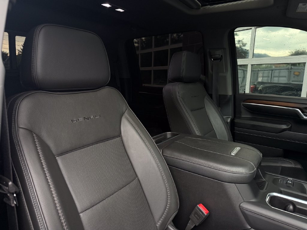 Used 2024 GMC Sierra 3500 Denali w/ Denali Reserve Package AWD/4WD image 51