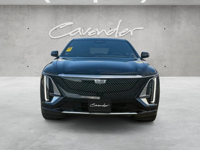 Certified 2026 Cadillac Lyriq Luxury AWD/4WD image 3