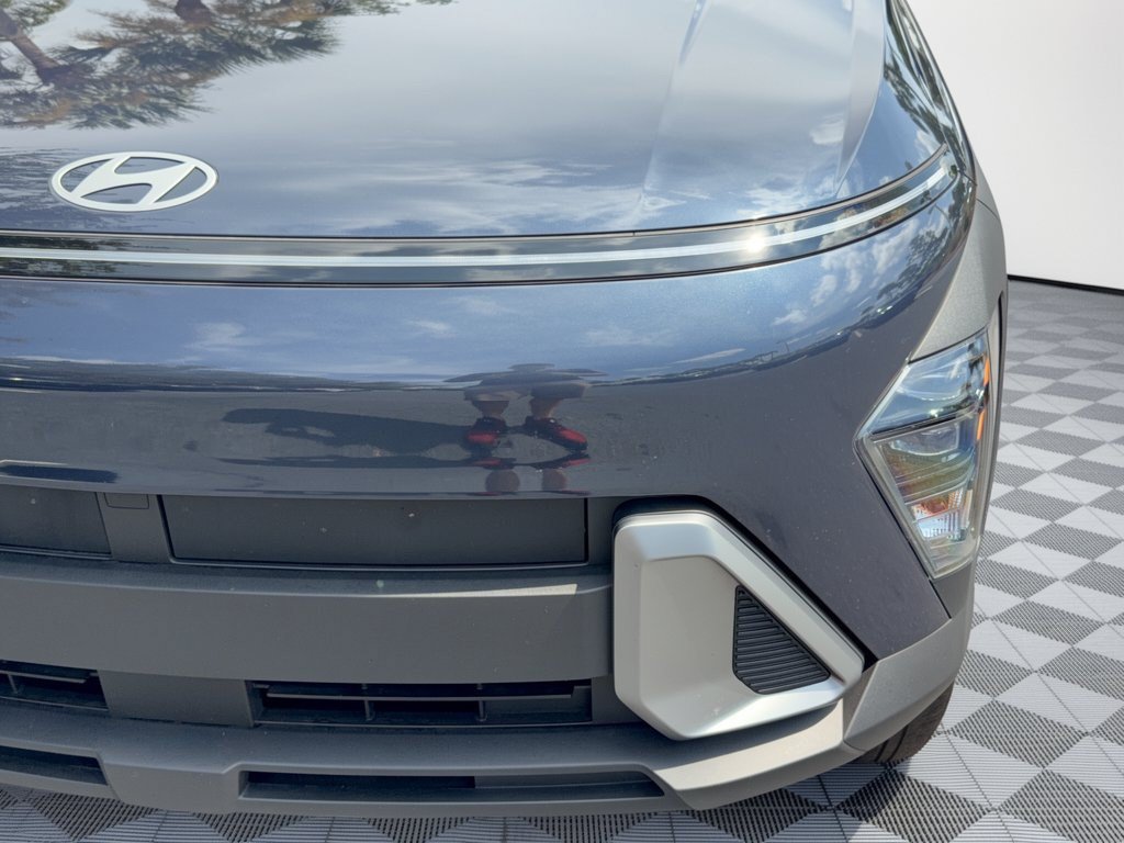 Used 2025 Hyundai Kona SEL FWD image 12