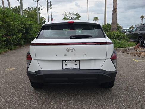 New 2027 Hyundai Kona SE FWD image 6