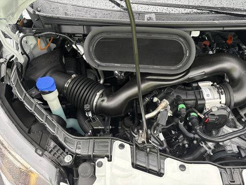 New 2026 Ford Transit 250 148 Medium Roof Extended AWD w/ Load Area Protection Package image 31