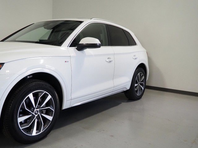 Used 2023 Audi Q5 2.0T Premium Plus w/ S Line w/ Premium Plus Package AWD/4WD image 49