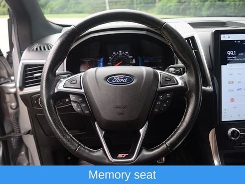 Used 2023 Ford Edge ST w/ Cargo Accessory Package AWD/4WD image 4