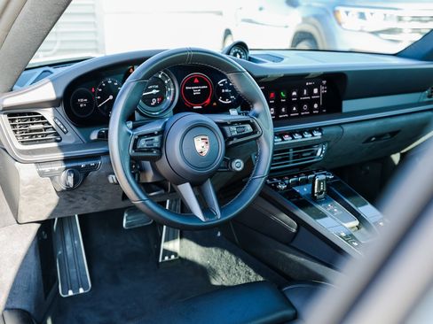 Certified 2024 Porsche 911 Carrera GTS image 25