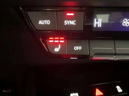 Used 2024 Audi Q4 e-tron Premium Plus w/ Premium Plus image 55