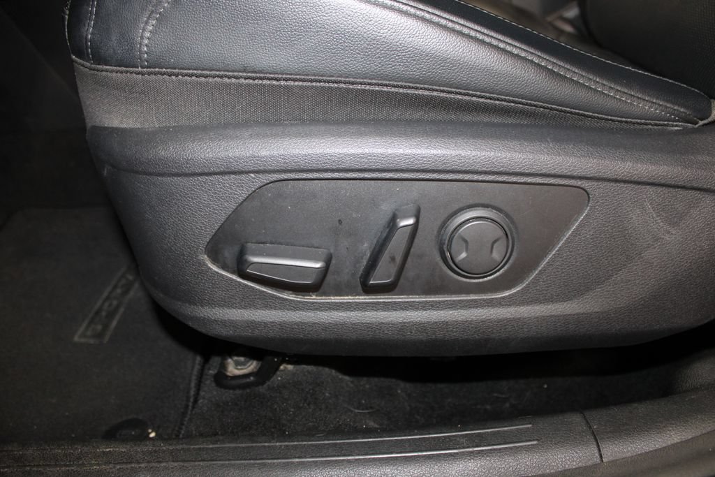 Used 2023 Kia Sportage SX FWD image 17