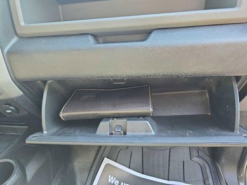 Used 2016 RAM 2500 Tradesman w/ Chrome Appearance Group image 22