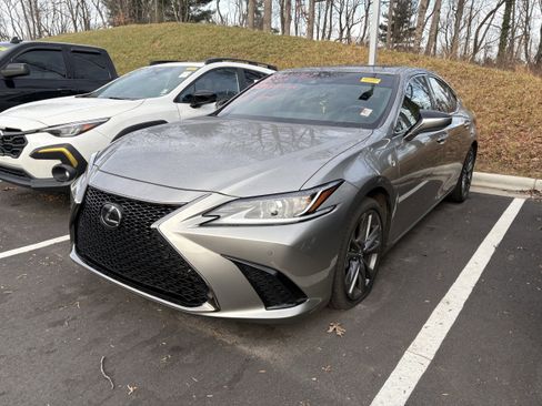 Used 2021 Lexus ES 350 F Sport w/ Accessory Package 2 image 3