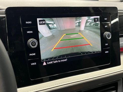 New 2025 Volkswagen Taos SEL image 28