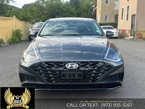 Used 2023 Hyundai Sonata SEL w/ Cargo Package FWD image 2