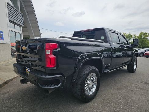 Used 2022 Chevrolet Silverado 2500 High Country w/ Z71 Off-Road Package image 7