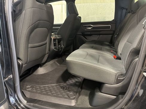 Used 2022 RAM 1500 Big Horn AWD/4WD image 9