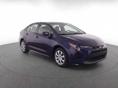 Used 2024 Toyota Corolla LE FWD image 3